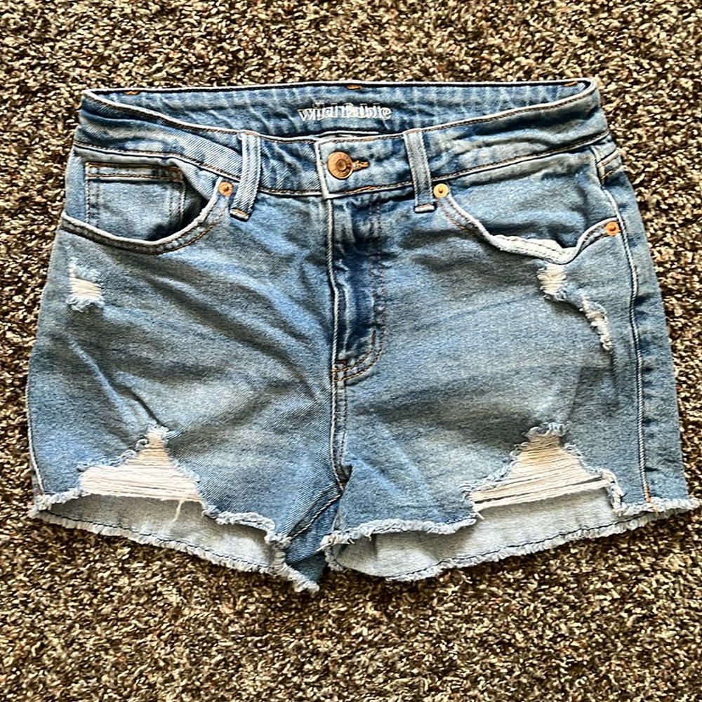 Wild Fable Denim Distressed High Rise Shorts, Size 4, Casual Jean Shorts